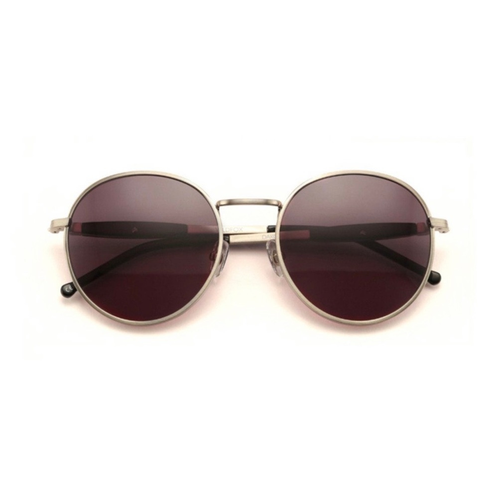 Wildfox Sunglasses: Dakota (Antique Silver/Black) New in Box and Case NWT $189